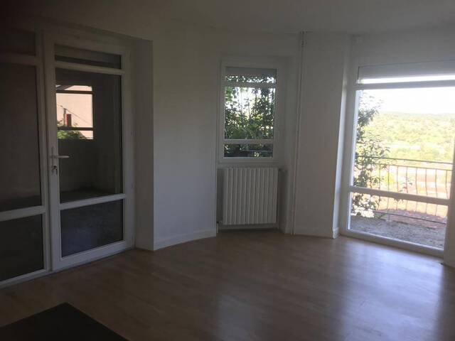 Location appartement t2 37 m² à Villefranche-de-Rouergue (12200)