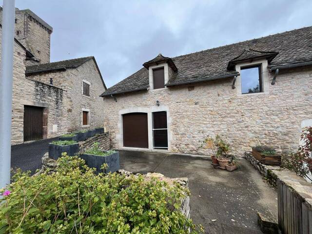 Location appartement t6 et plus 2 pièces 60 m² à Sainte-Radegonde (12850)