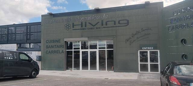 Location local commercial à Onet-le-Château (12850)