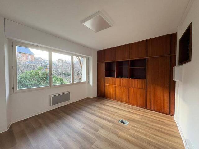 Location Local commercial Mende (48000)