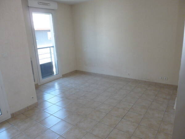 Location appartement studio 1 pièce 24 m² à Rodez (12000)