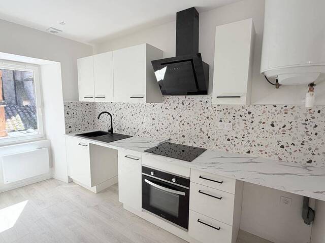 Location Appartement t2 39 m² Villeneuve (12260)