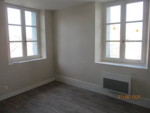 Location appartement studio 1 pièce 26 m² à Rodez (12000) Centre Ancien