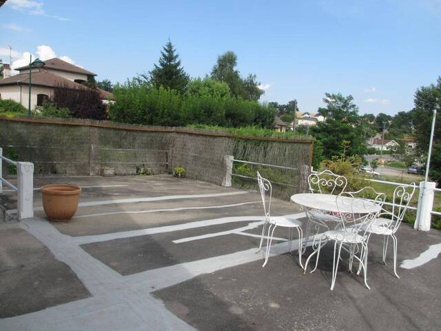 Location appartement t3 69 m² à La Fouillade (12270)
