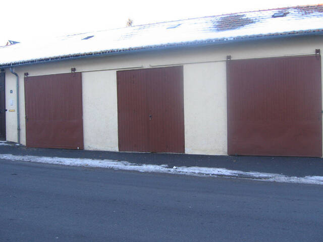 Location Parking / box Saint-Flour 15100