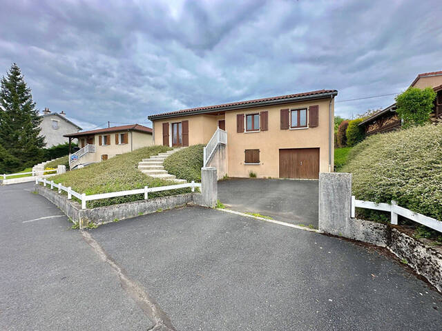 Location Maison 5 pièces Aurillac 15000