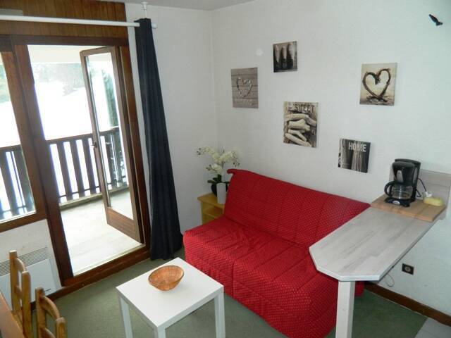 Holiday rent studio 4 sleeps Taninges 74440