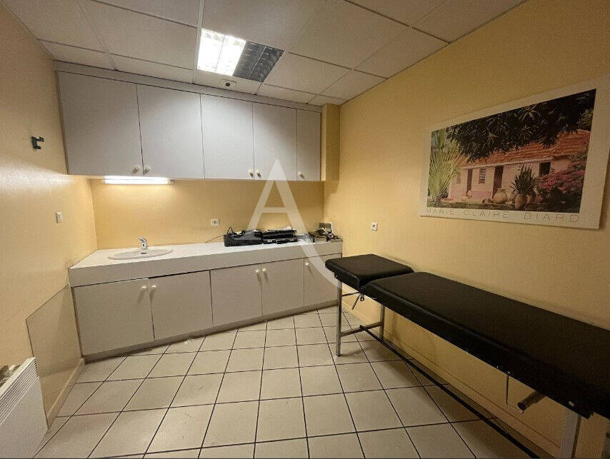 Vente local commercial à Chalon-sur-Saône 71100 130 000 €