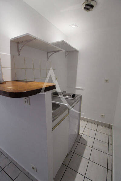 Location appartement 1 pièce 18.46 m² à Dijon 21000 - 360 €