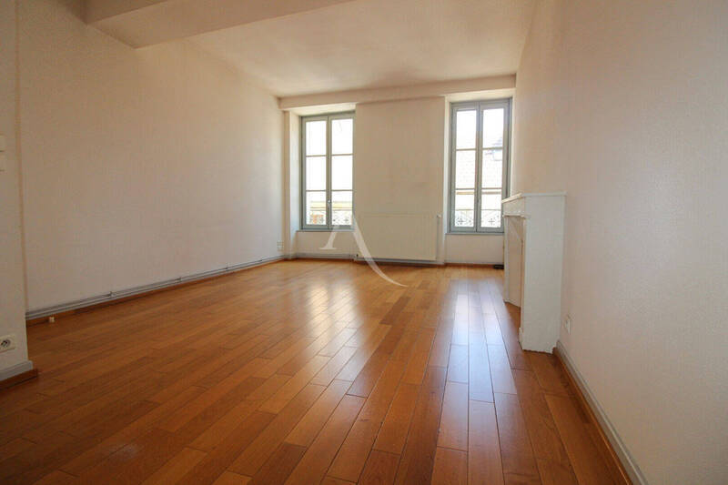 Location appartement 3 pièces 68 m² à Chalon-sur-Saône 71100 - 685 €