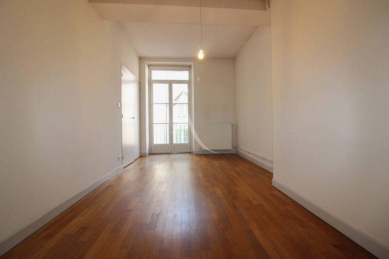 Location appartement 3 pièces 68 m² à Chalon-sur-Saône 71100 - 685 €