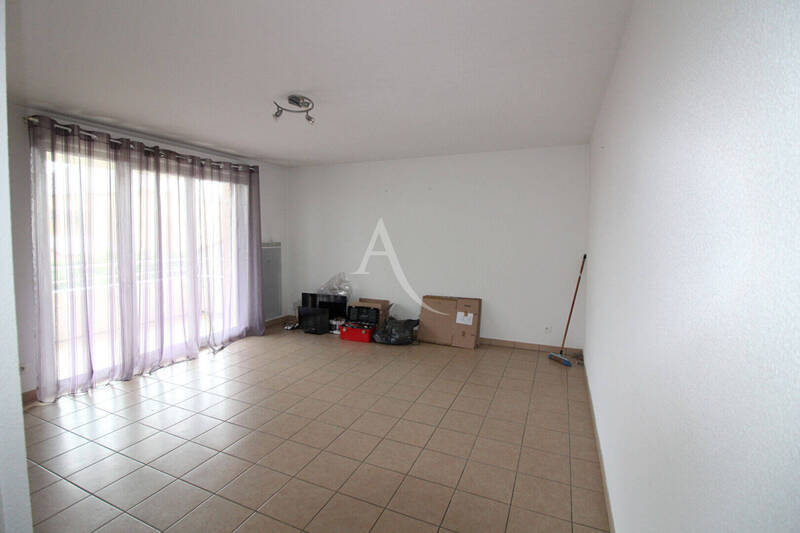 Location appartement 2 pièces 45.4 m² à Lux 71100 Place de parking N°231 - 534 €