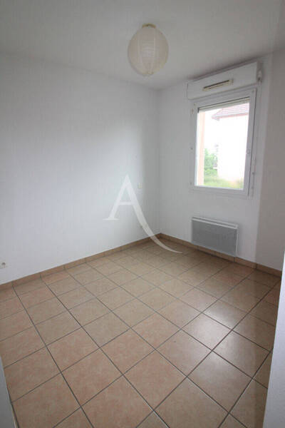 Location appartement 2 pièces 45.4 m² à Lux 71100 Place de parking N°231 - 534 €