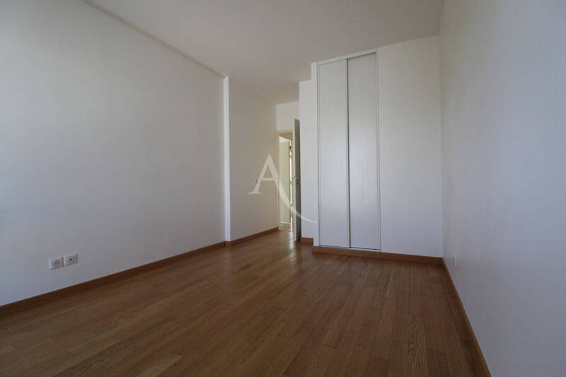 Location appartement 3 pièces 76.6 m² à Dijon 21000 - 827 €