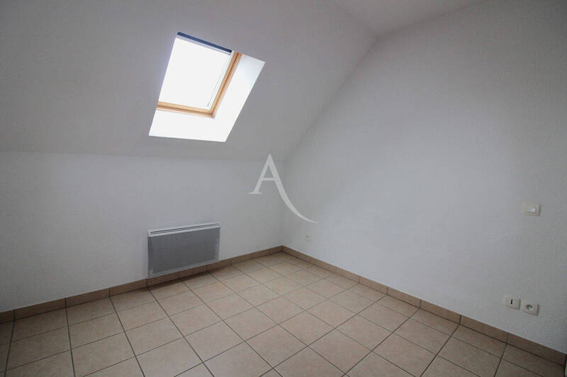 Location appartement 2 pièces 35.7 m² à Lux 71100 - 529 €