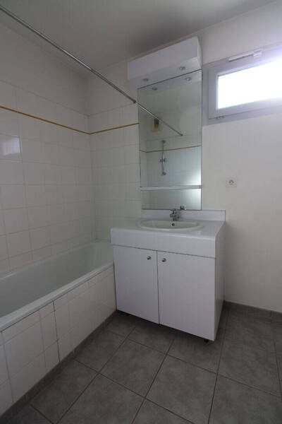 Rent apartment appartement 3 rooms 65.65 m² in Chalon-sur-Saône 71100 - 691 €