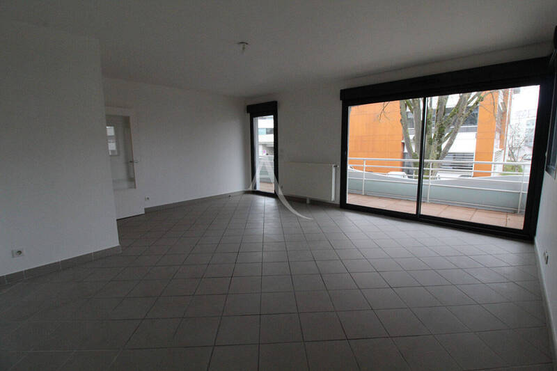 Rent apartment appartement 4 rooms 101.93 m² in Dijon 21000 - 865 €