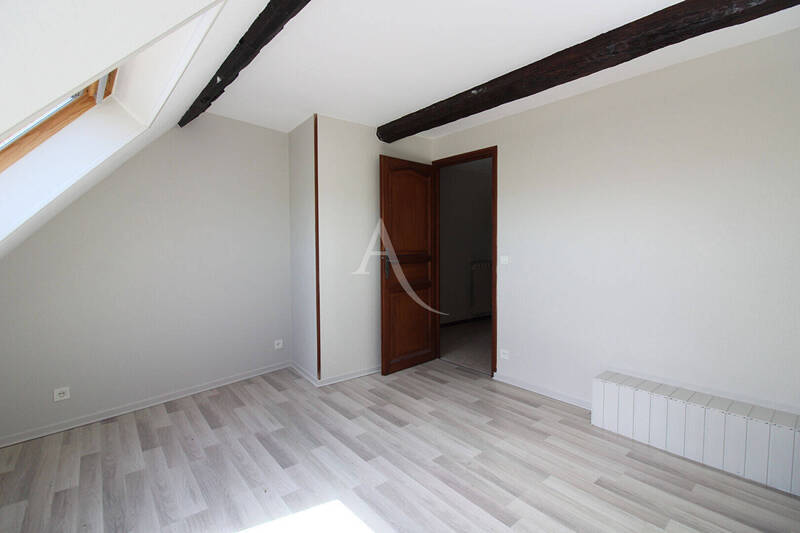 Location appartement 4 pièces 109.9 m² à Chalon-sur-Saône 71100 - 600 €