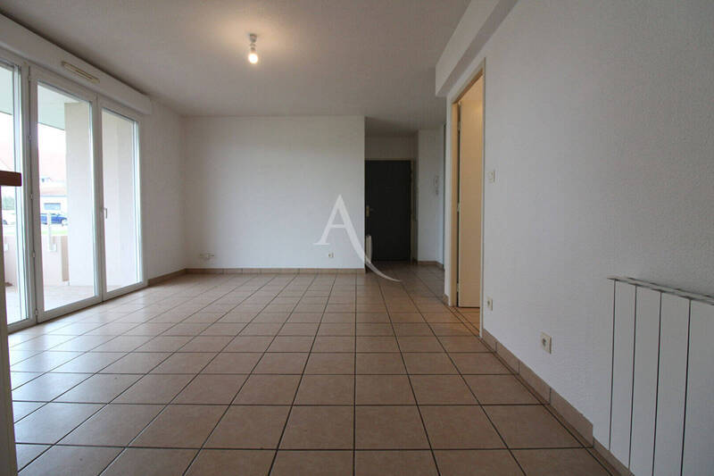 Location appartement 3 pièces 60.78 m² à Lux 71100 - 725 €