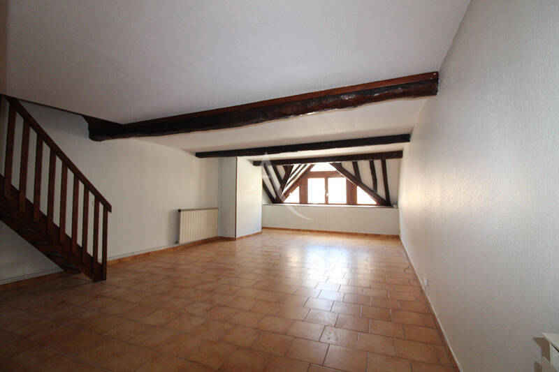 Location appartement 4 pièces 109.9 m² à Chalon-sur-Saône 71100 - 600 €