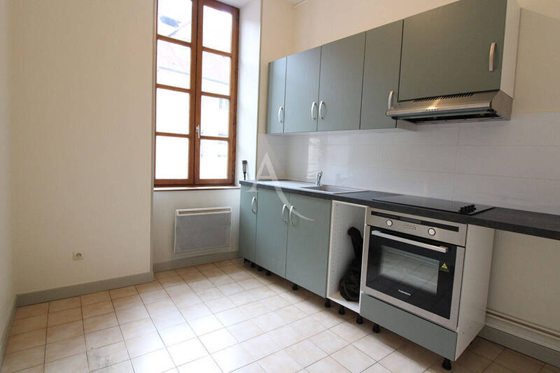 Location appartement 3 pièces 72 m² à Chalon-sur-Saône 71100 - 673 €