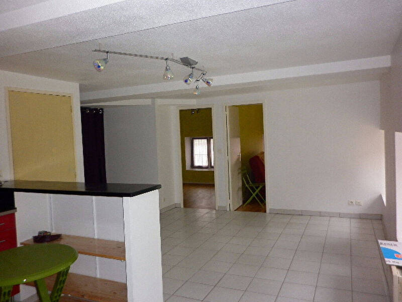 Location appartement 3 pièces 53 m² à Chalon-sur-Saône 71100 - 483 €