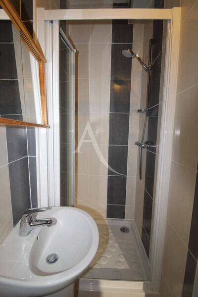 Location appartement 1 pièce 12.97 m² à Dijon 21000 REPUBLIQUE/CARNOT - 363 €