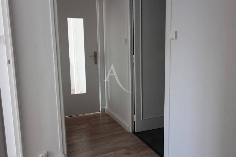 Location appartement 2 pièces 43.89 m² à Chalon-sur-Saône 71100 - 554 €