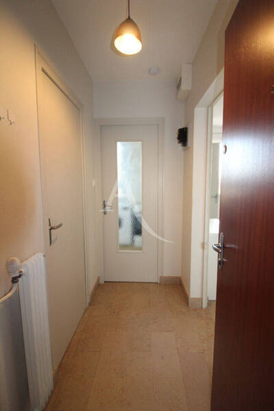 Location appartement 1 pièce 28 m² à Chalon-sur-Saône 71100 1ERE COURONNE CENTRE VILLE - 450 €