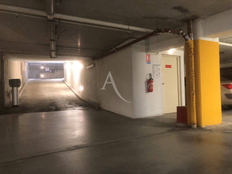 Location parking / box à Dijon 21000 - 79 €