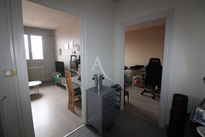 Rent apartment appartement 2 rooms 42 m² in Chalon-sur-Saône 71100 - 470 €