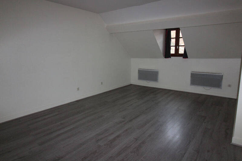 Location appartement 2 pièces 47 m² à Chalon-sur-Saône 71100 - 449 €