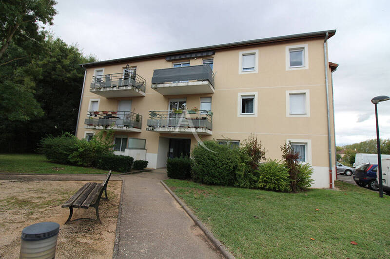 Location appartement 3 pièces 54.54 m² à Saint-Marcel 71380 - 566 €