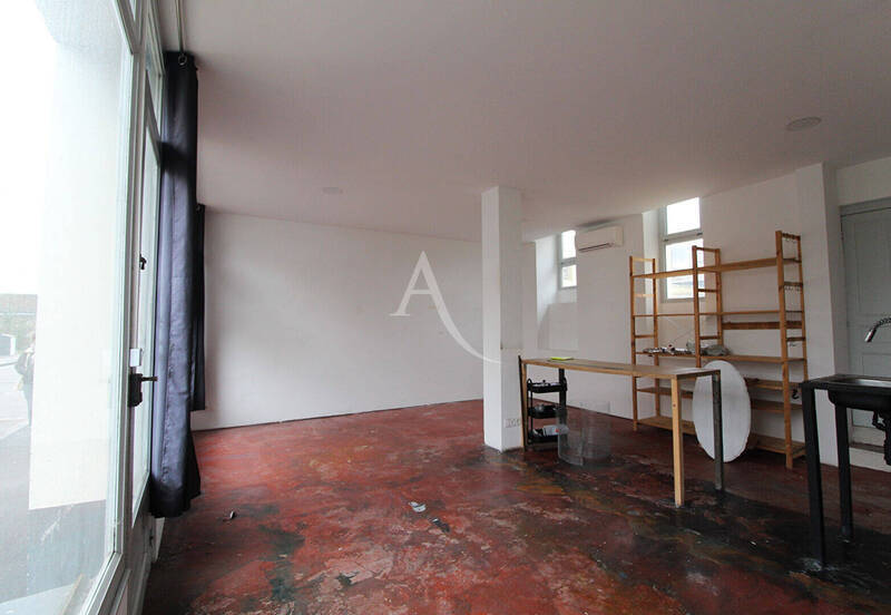 Rent professional premises local commercial in Dijon 21000 760 €