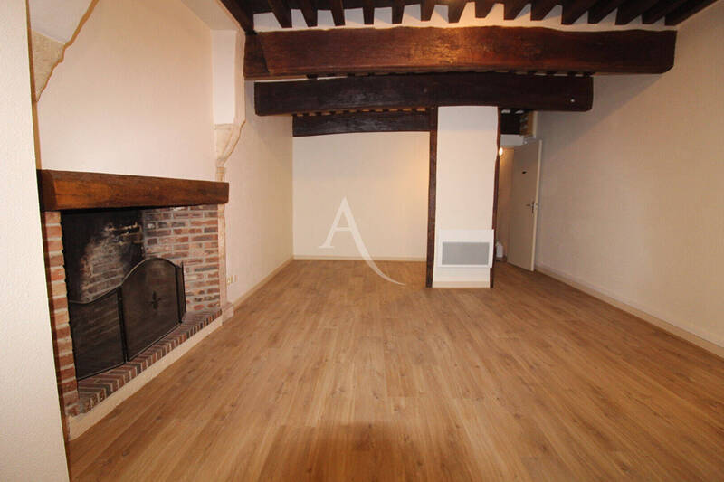 Location appartement 1 pièce 32 m² à Chalon-sur-Saône 71100 - 357 €