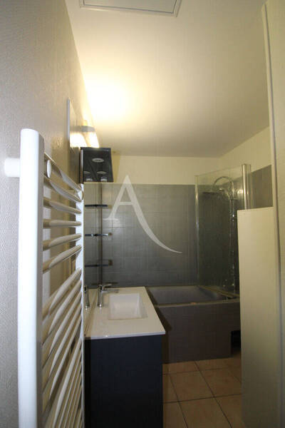 Location appartement 3 pièces 65 m² à Chalon-sur-Saône 71100 - 520 €