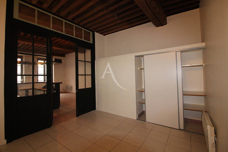 Location appartement 3 pièces 65 m² à Chalon-sur-Saône 71100 - 520 €