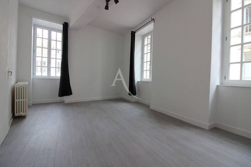 Location appartement 1 pièce 31.47 m² à Chalon-sur-Saône 71100 Centre ville historique - 440 €