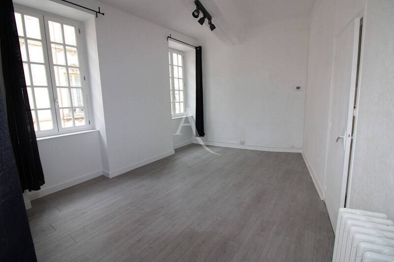 Location appartement 1 pièce 31.47 m² à Chalon-sur-Saône 71100 Centre ville historique - 440 €
