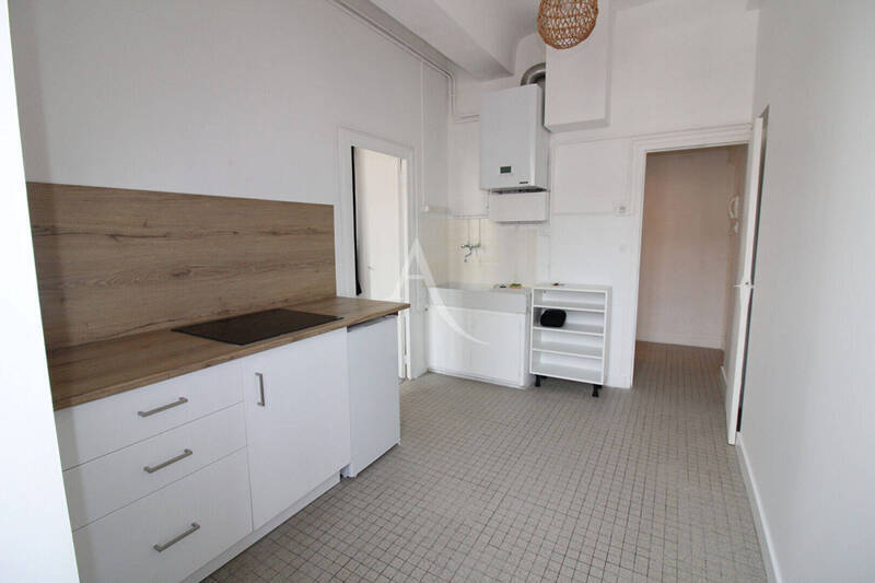 Location appartement 1 pièce 31.47 m² à Chalon-sur-Saône 71100 Centre ville historique - 440 €