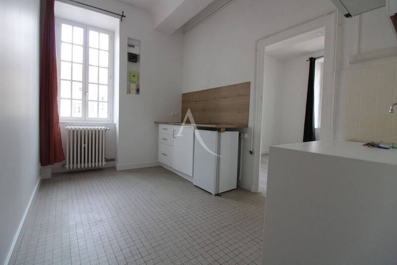 Location appartement 1 pièce 31.47 m² à Chalon-sur-Saône 71100 Centre ville historique - 440 €