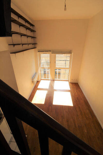 Location appartement 3 pièces 44.18 m² à Dijon 21000 Donne sur cour commune et rue Pasteur - 593 €