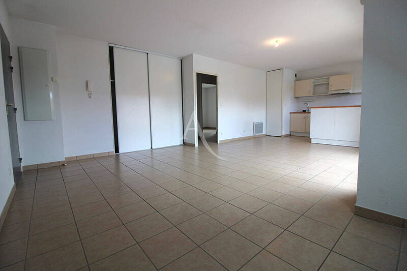 Location appartement 3 pièces 66.46 m² à Lux 71100 - 733 €