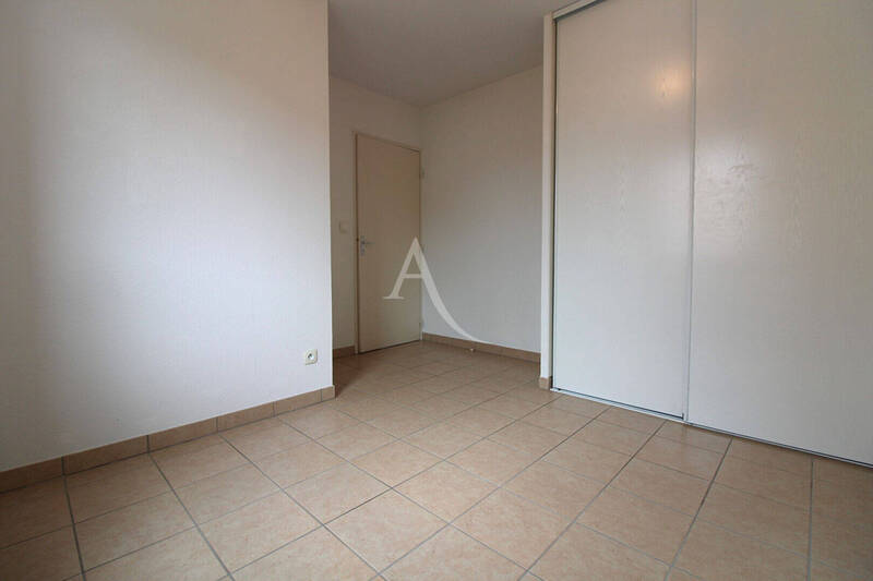 Location appartement 3 pièces 66.46 m² à Lux 71100 - 733 €