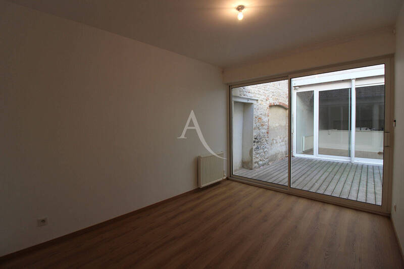 Location appartement 4 pièces 87 m² à Chalon-sur-Saône 71100 - 980 €