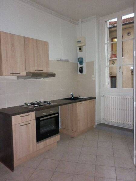 Location appartement 1 pièce 24 m² à Chalon-sur-Saône 71100 - 346 €