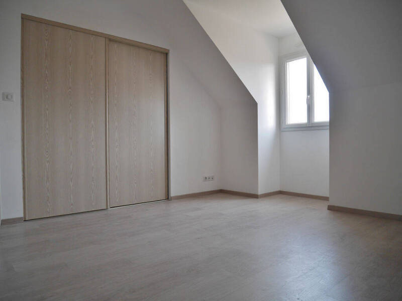 Location maison 8 pièces 215 m² à Lux 71100 - 1 554 €