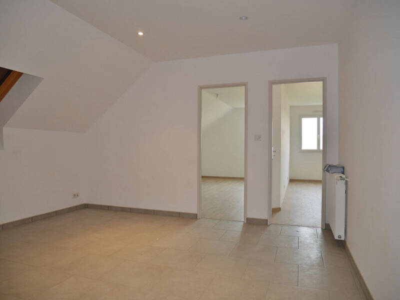 Location maison 8 pièces 215 m² à Lux 71100 - 1 554 €