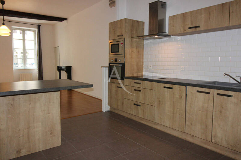 Location appartement 2 pièces 71 m² à Chalon-sur-Saône 71100 - 671 €