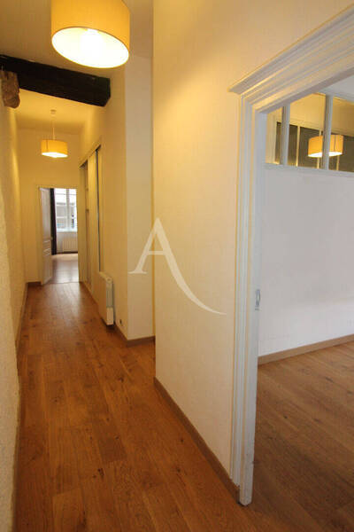 Location appartement 2 pièces 71 m² à Chalon-sur-Saône 71100 - 671 €